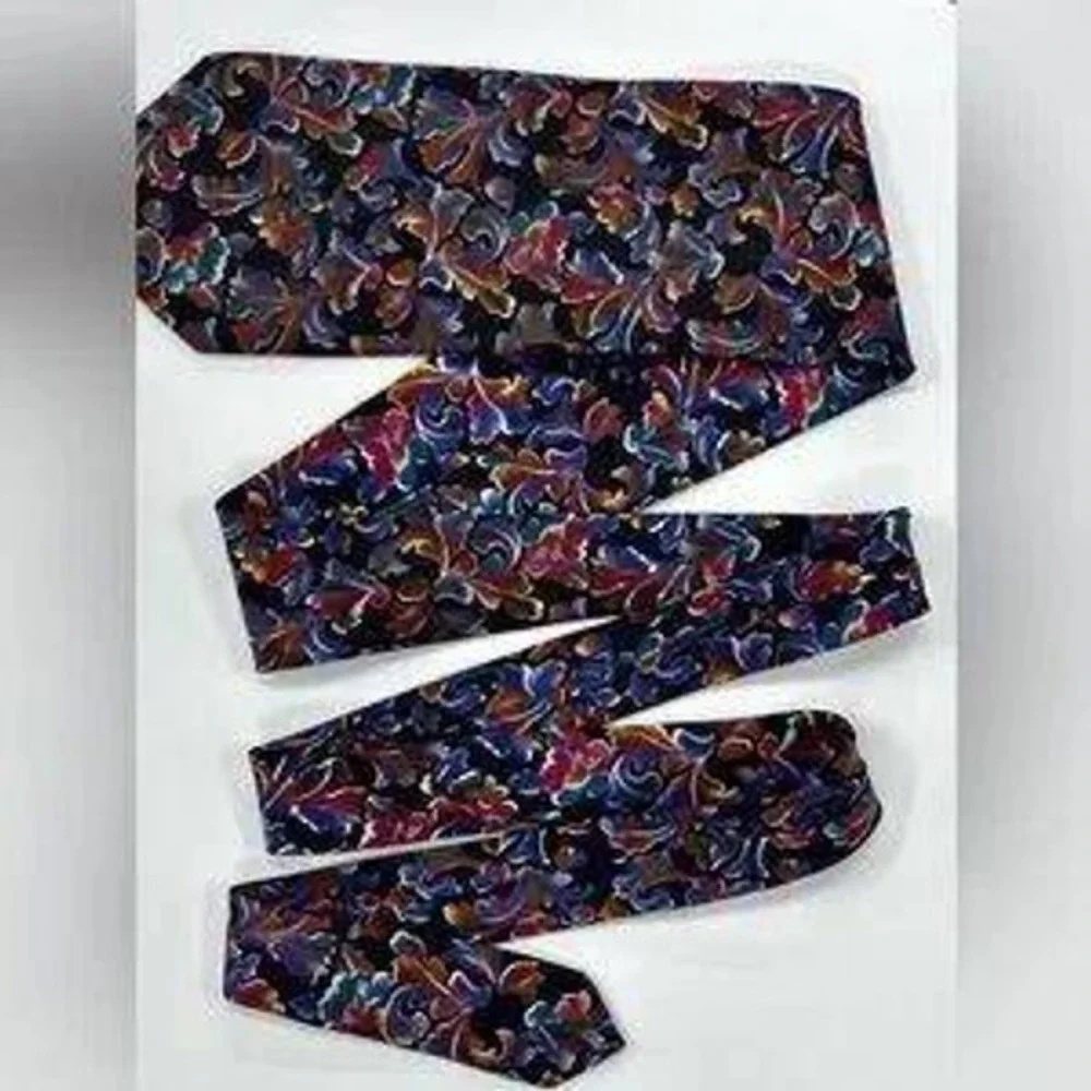 Christian Dior Men's Silk‎ Necktie Floral Pattern Made in Italy